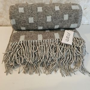 Fibre By Auskin Merino Wool Throw Blanket Gray Seamist